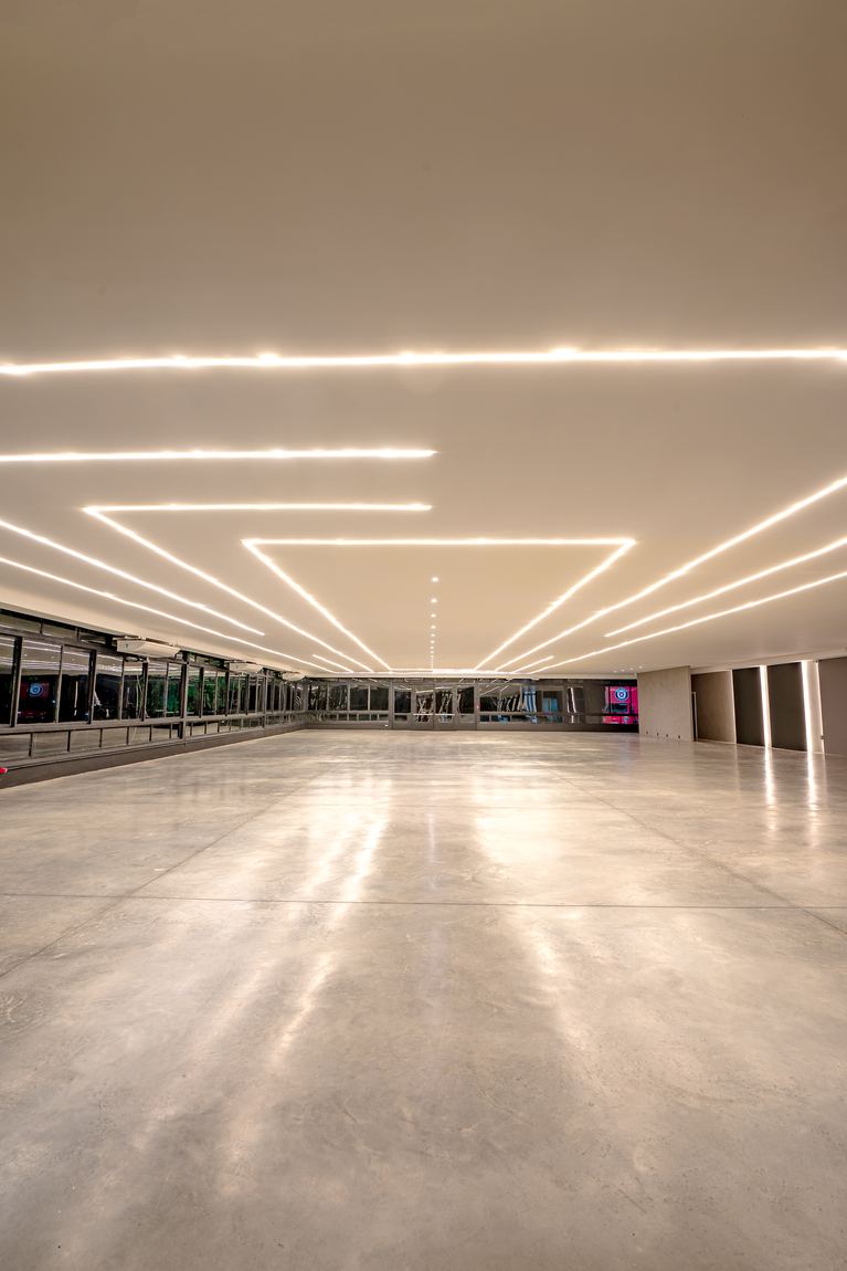 Salão vazio do Panorâmico, pronto para a montagem do seu evento