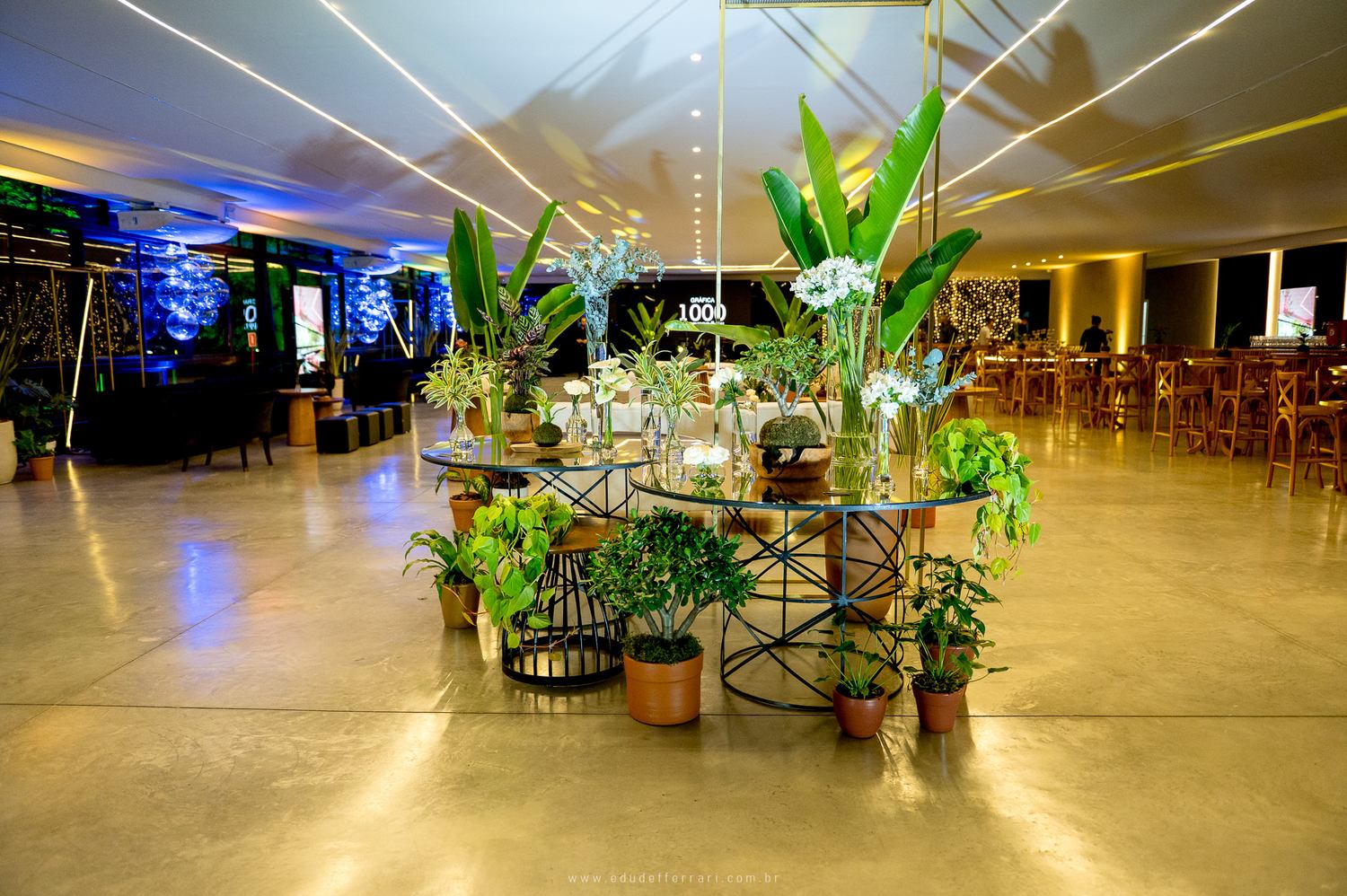 Salão do Panorâmico em clima de evento à noite